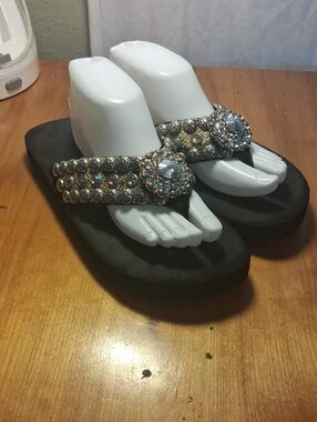 Gypsy Soule Embellished  Wedge Flip Flop Sandals with Rhinestone Accent 10/11